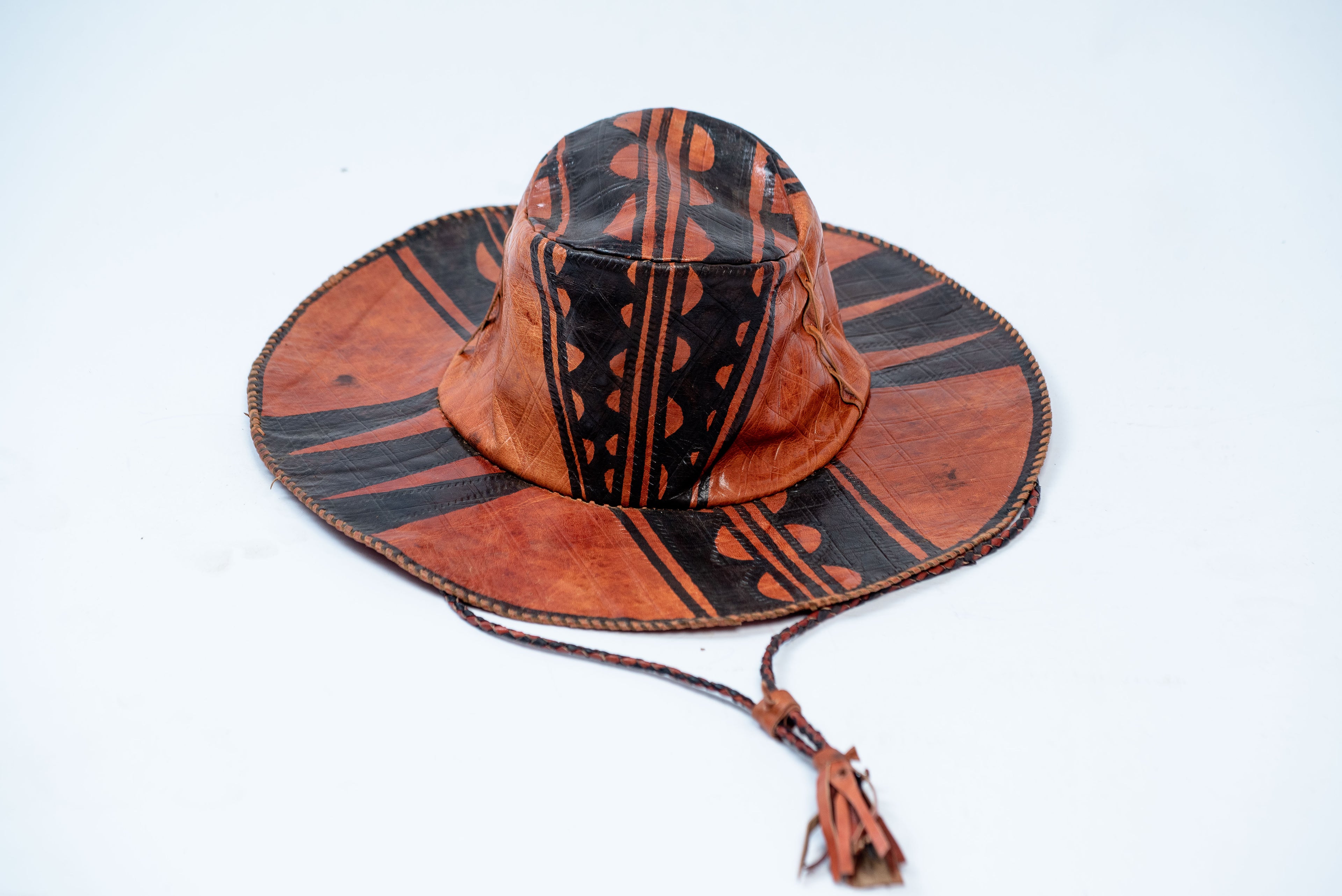 Handmade Wide-Brim Leather Hat – Hand-Painted Tribal Geometric Pattern