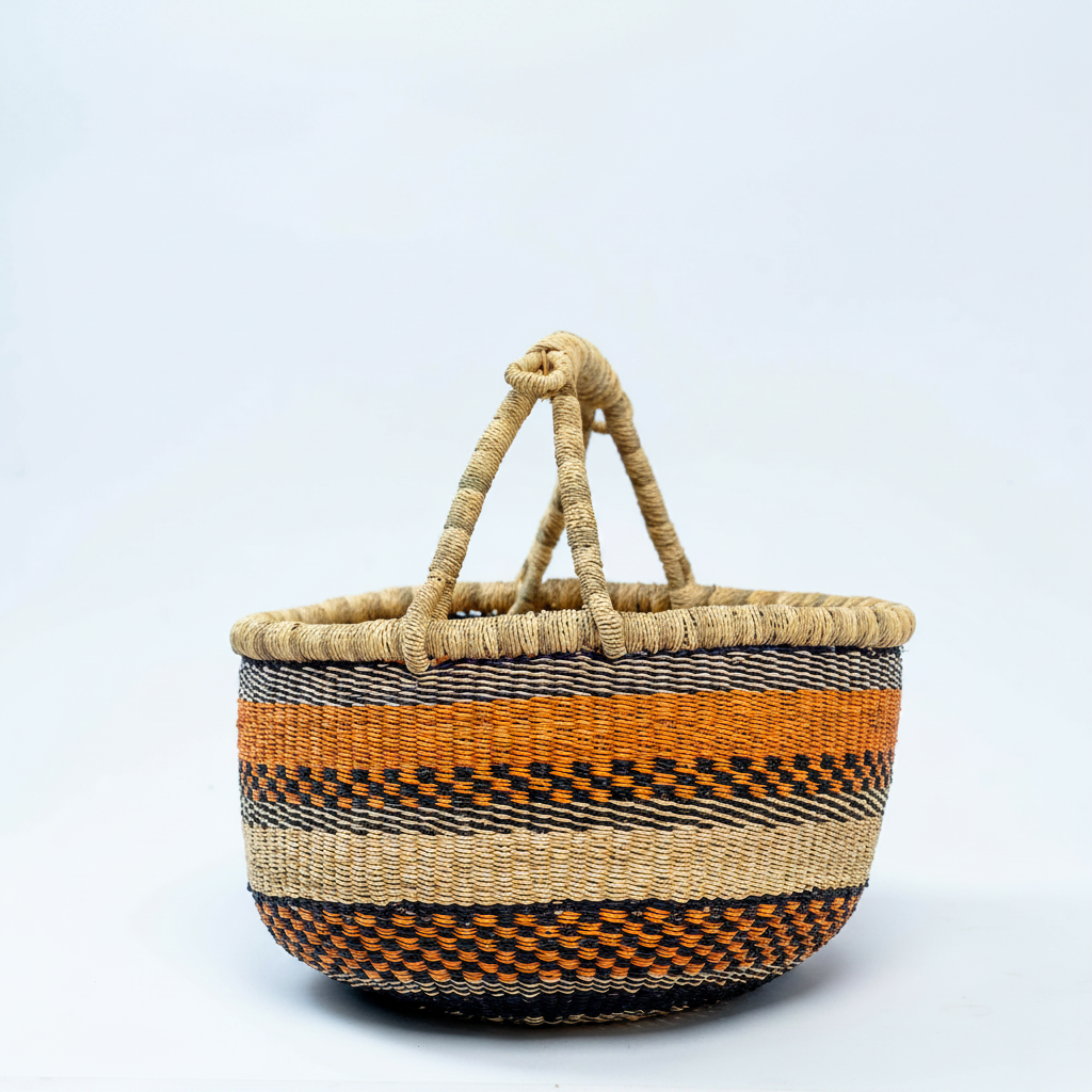 Handwoven round basket bag, side product view